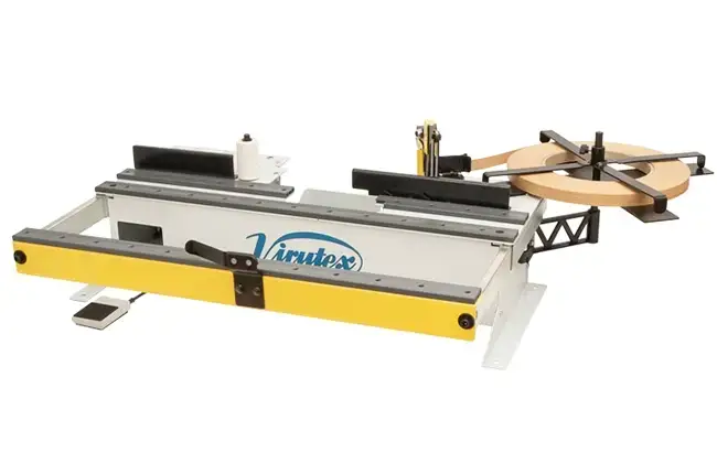 PEB250 Evolutionを固定式エッジバンダーとして使用可能なテーブルを別売付属品としてご用意しております。